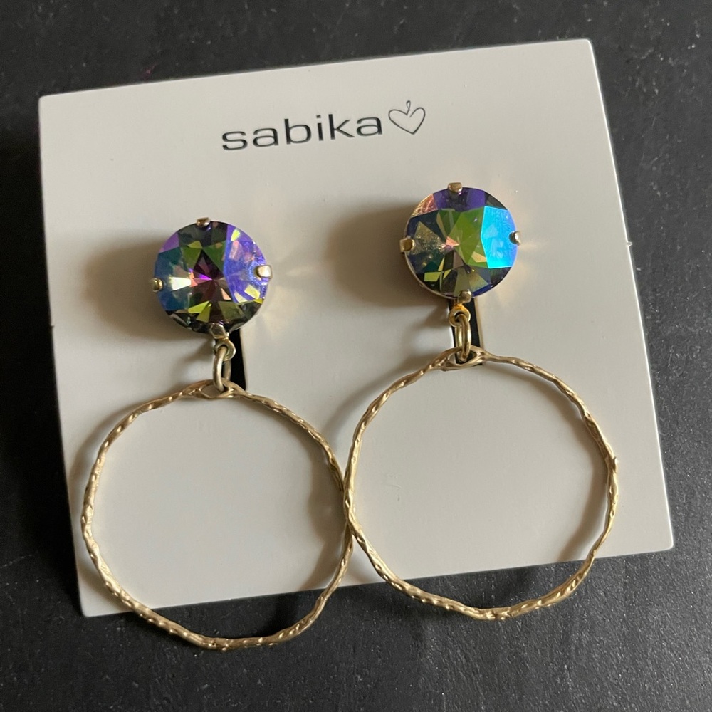 Sabika Paradise Shine earrings